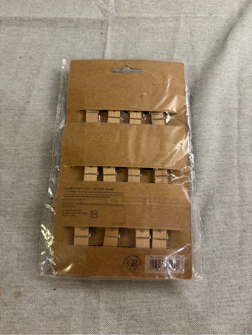 Magnetic Photo Clips - Picture 2 of 2